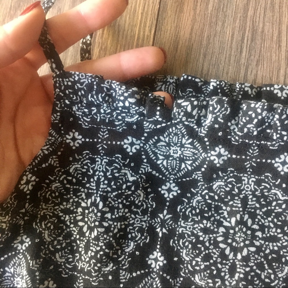 Universal Thread Tank - Picture 2 of 3